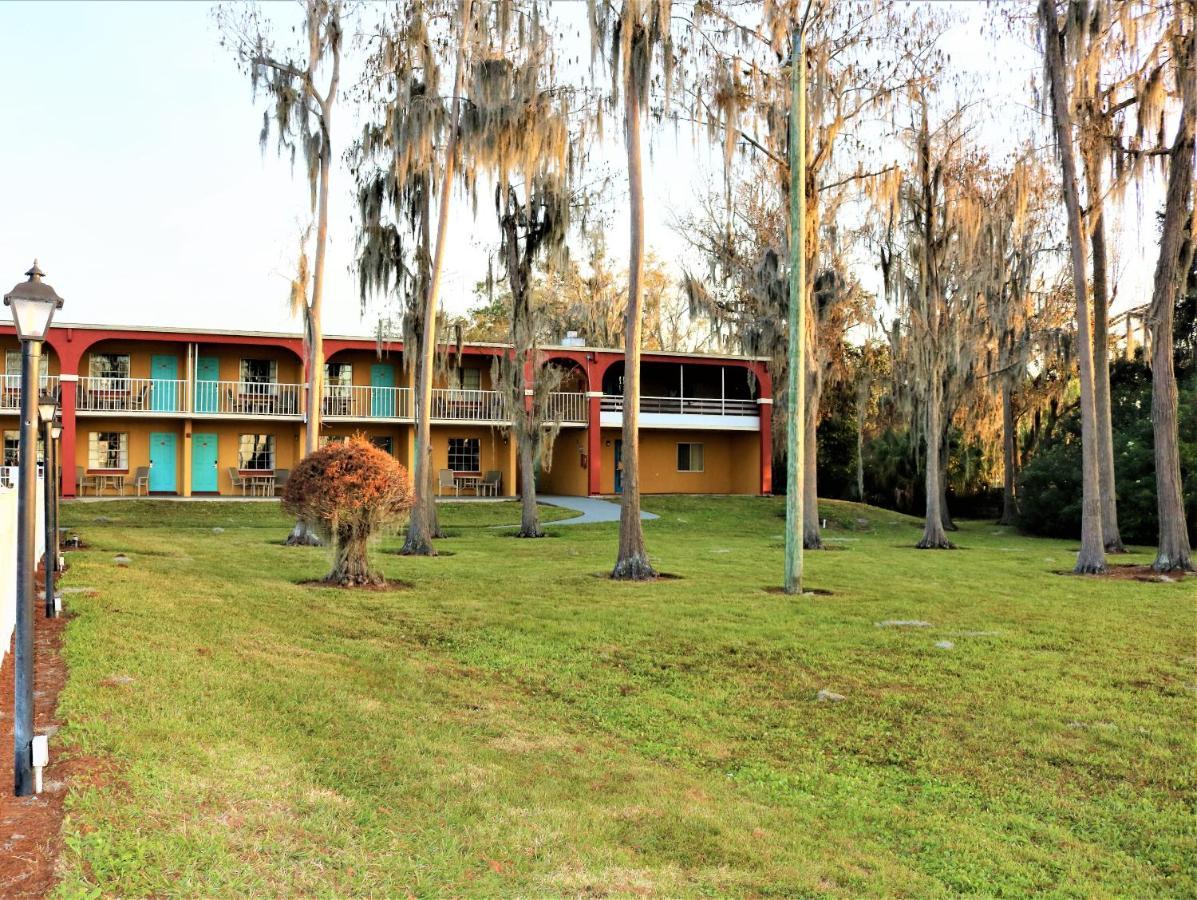 Howard Johnson By Wyndham Lake Front Park Kissimmee Exteriér fotografie