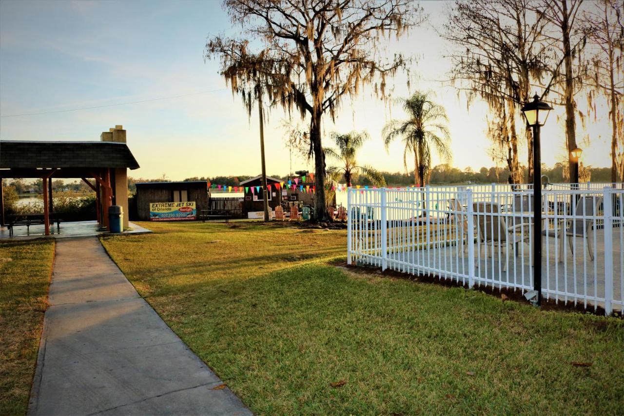 Howard Johnson By Wyndham Lake Front Park Kissimmee Exteriér fotografie