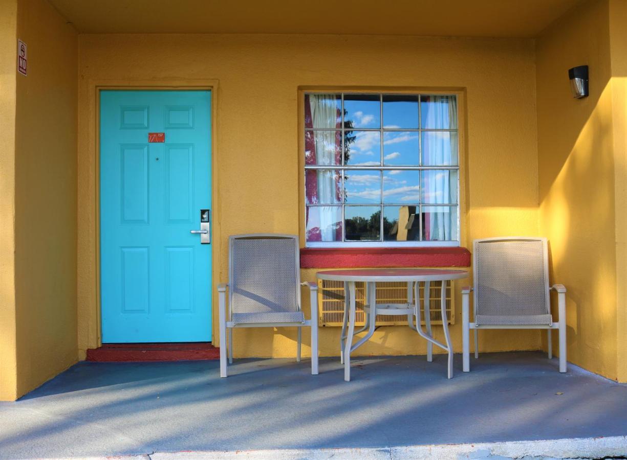 Howard Johnson By Wyndham Lake Front Park Kissimmee Exteriér fotografie