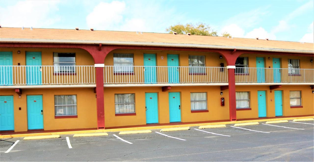 Howard Johnson By Wyndham Lake Front Park Kissimmee Exteriér fotografie