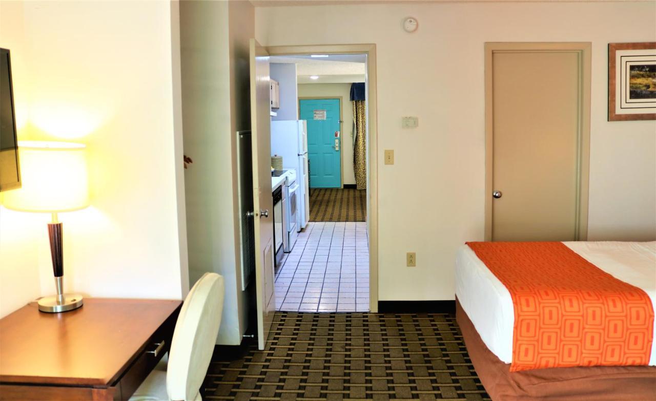 Howard Johnson By Wyndham Lake Front Park Kissimmee Exteriér fotografie