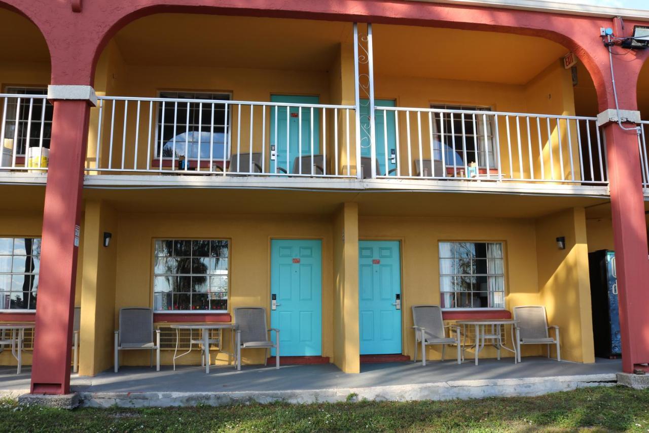 Howard Johnson By Wyndham Lake Front Park Kissimmee Exteriér fotografie