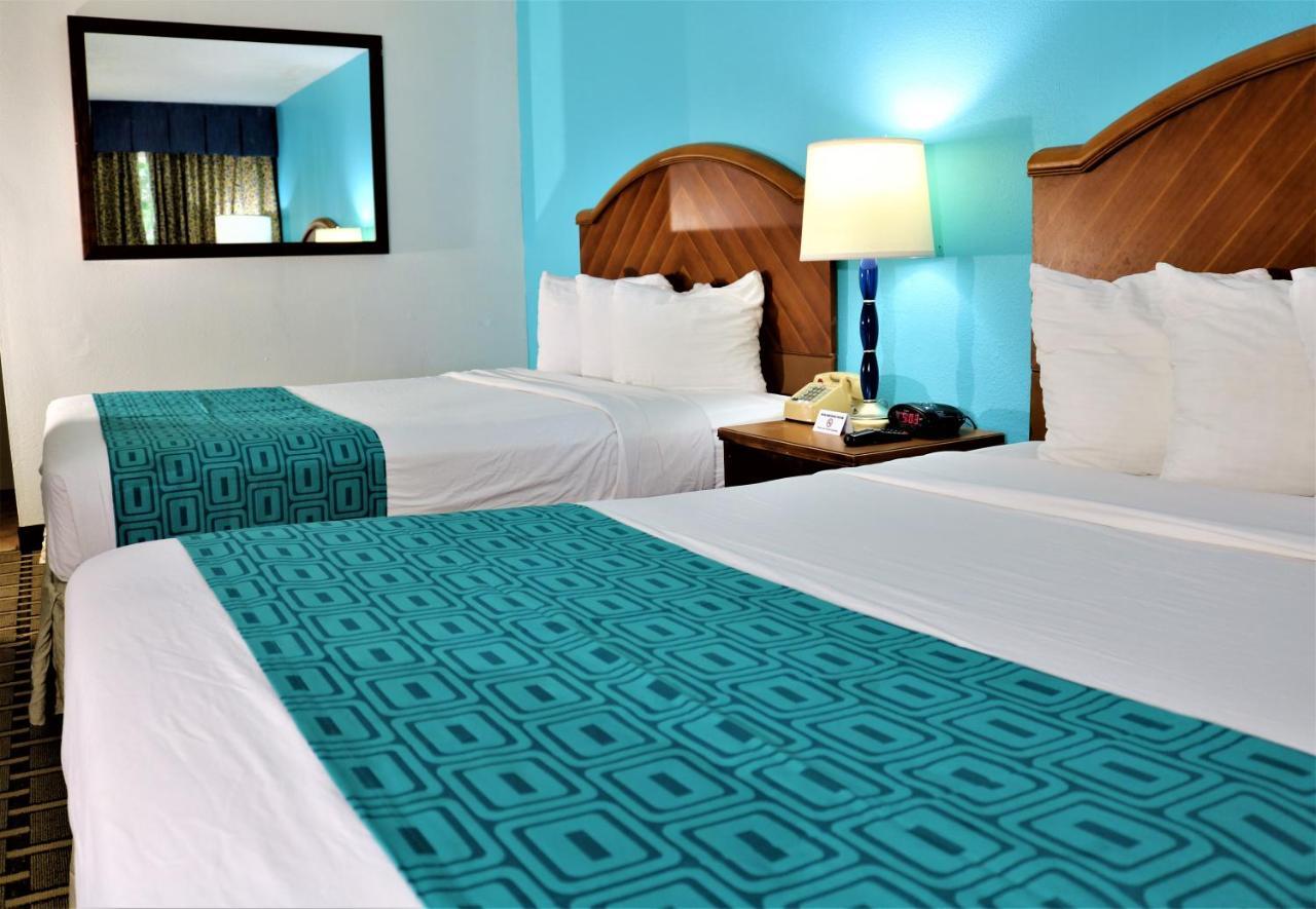 Howard Johnson By Wyndham Lake Front Park Kissimmee Exteriér fotografie