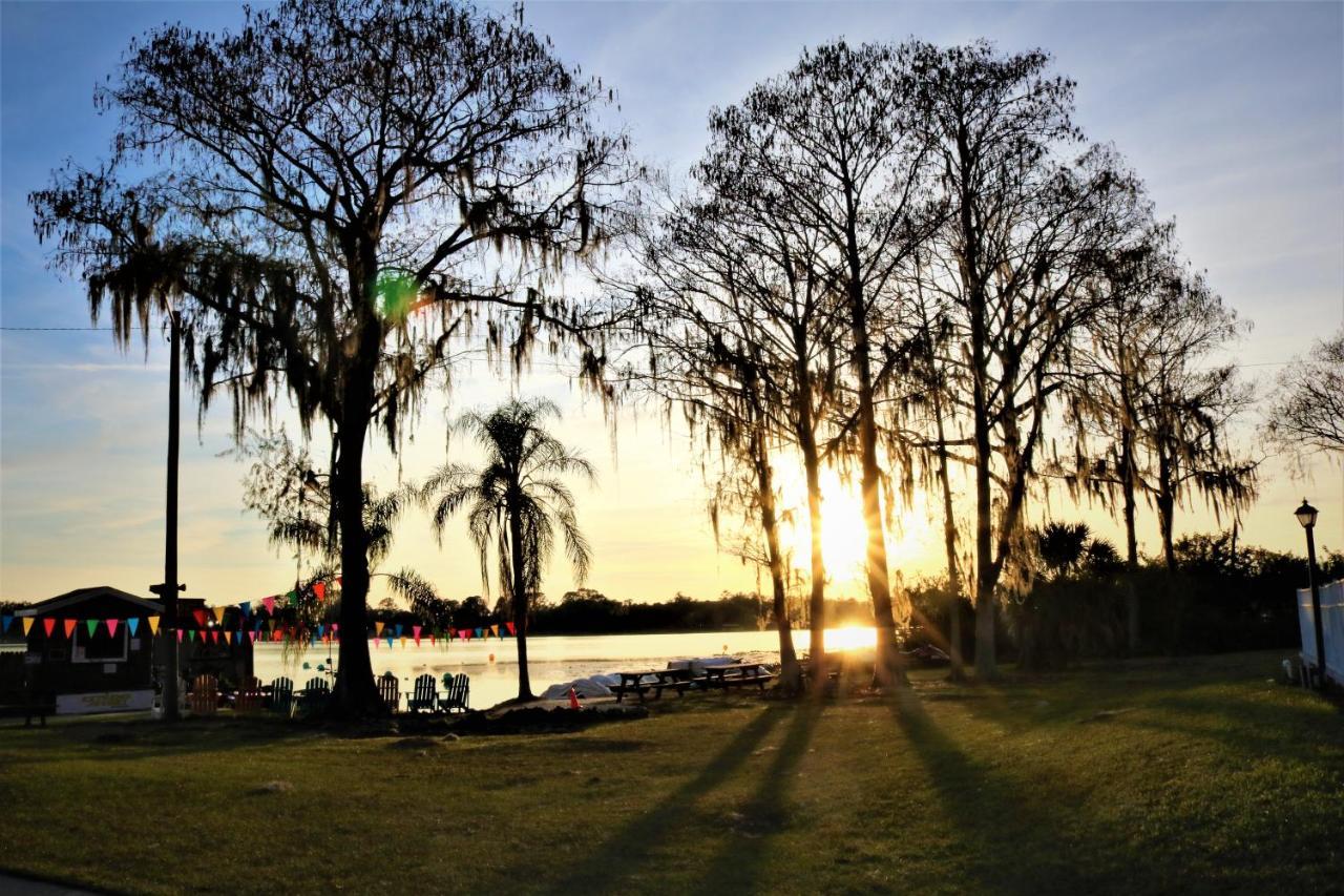 Howard Johnson By Wyndham Lake Front Park Kissimmee Exteriér fotografie