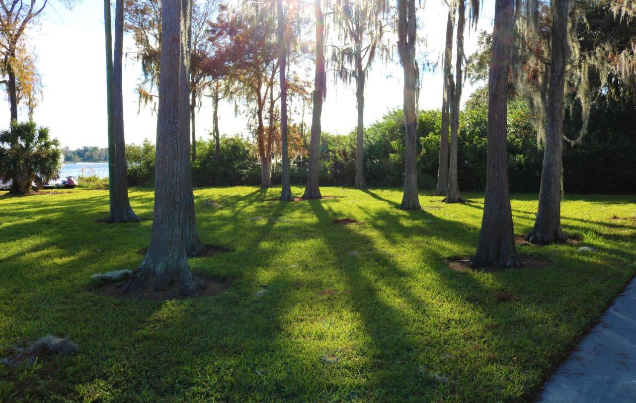 Howard Johnson By Wyndham Lake Front Park Kissimmee Exteriér fotografie