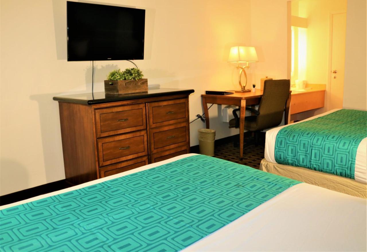 Howard Johnson By Wyndham Lake Front Park Kissimmee Exteriér fotografie